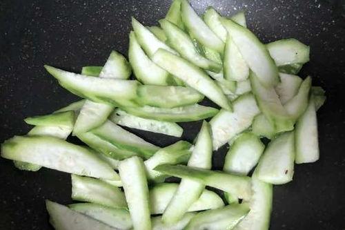 卡路里少女吃瓜